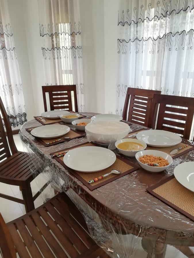 Air Port 5 Minutes Super Clean Upul Bed and Breakfast Negombo Eksteriør billede