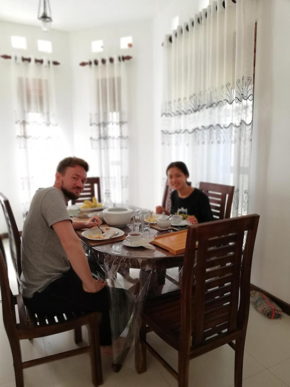 Air Port 5 Minutes Super Clean Upul Bed and Breakfast Negombo Eksteriør billede